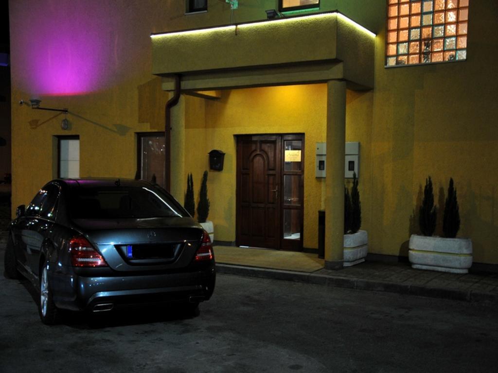 Hotel Arizona Sarajevo Lukavica Zewnętrze zdjęcie