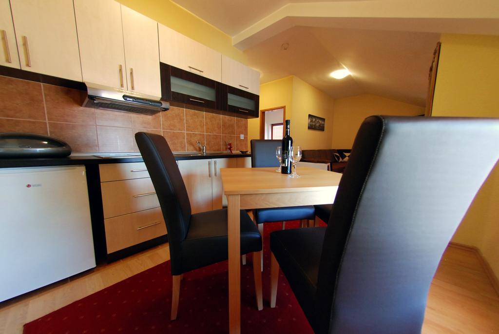 Hotel Arizona Sarajevo Lukavica Zewnętrze zdjęcie