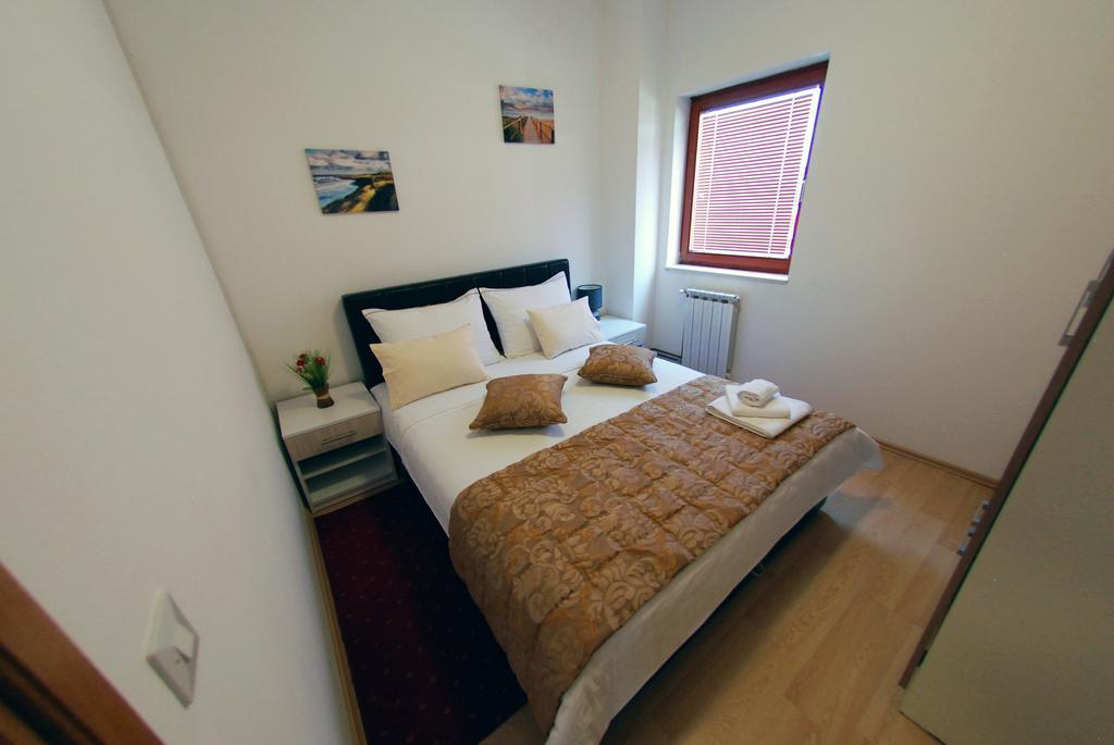 Hotel Arizona Sarajevo Lukavica Zewnętrze zdjęcie