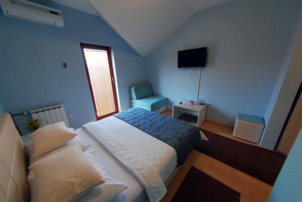 Hotel Arizona Sarajevo Lukavica Zewnętrze zdjęcie