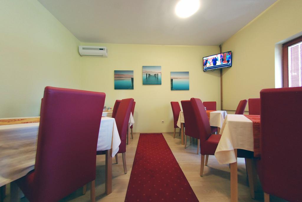 Hotel Arizona Sarajevo Lukavica Zewnętrze zdjęcie