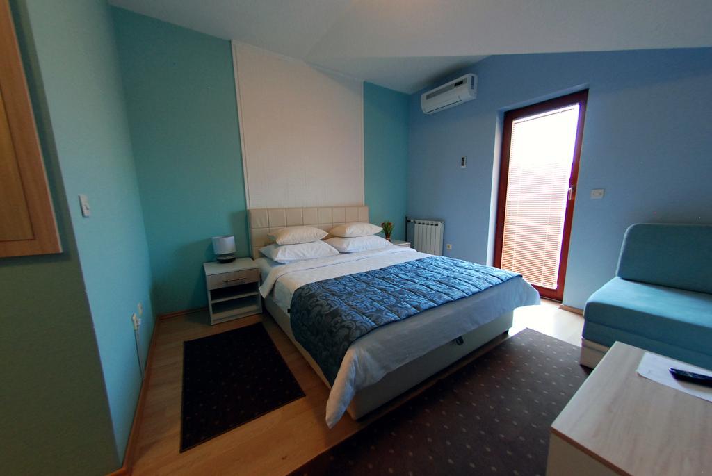Hotel Arizona Sarajevo Lukavica Zewnętrze zdjęcie